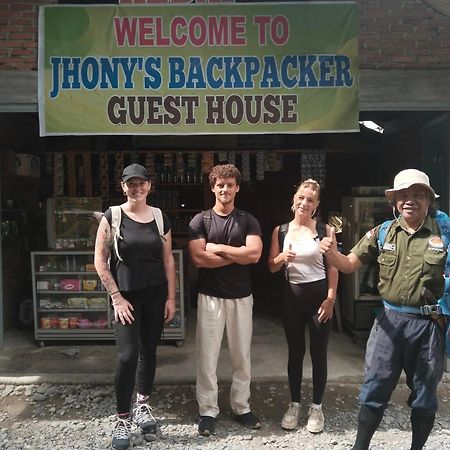 Jhony'S Backpacker-Guest House Only Stay Here Book Treking With Us Букит-Лаванг Экстерьер фото